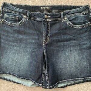 Silver Suki Jeans Shorts Women’s Size 24